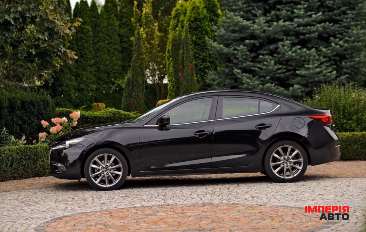 Mazda 3 - фото 18