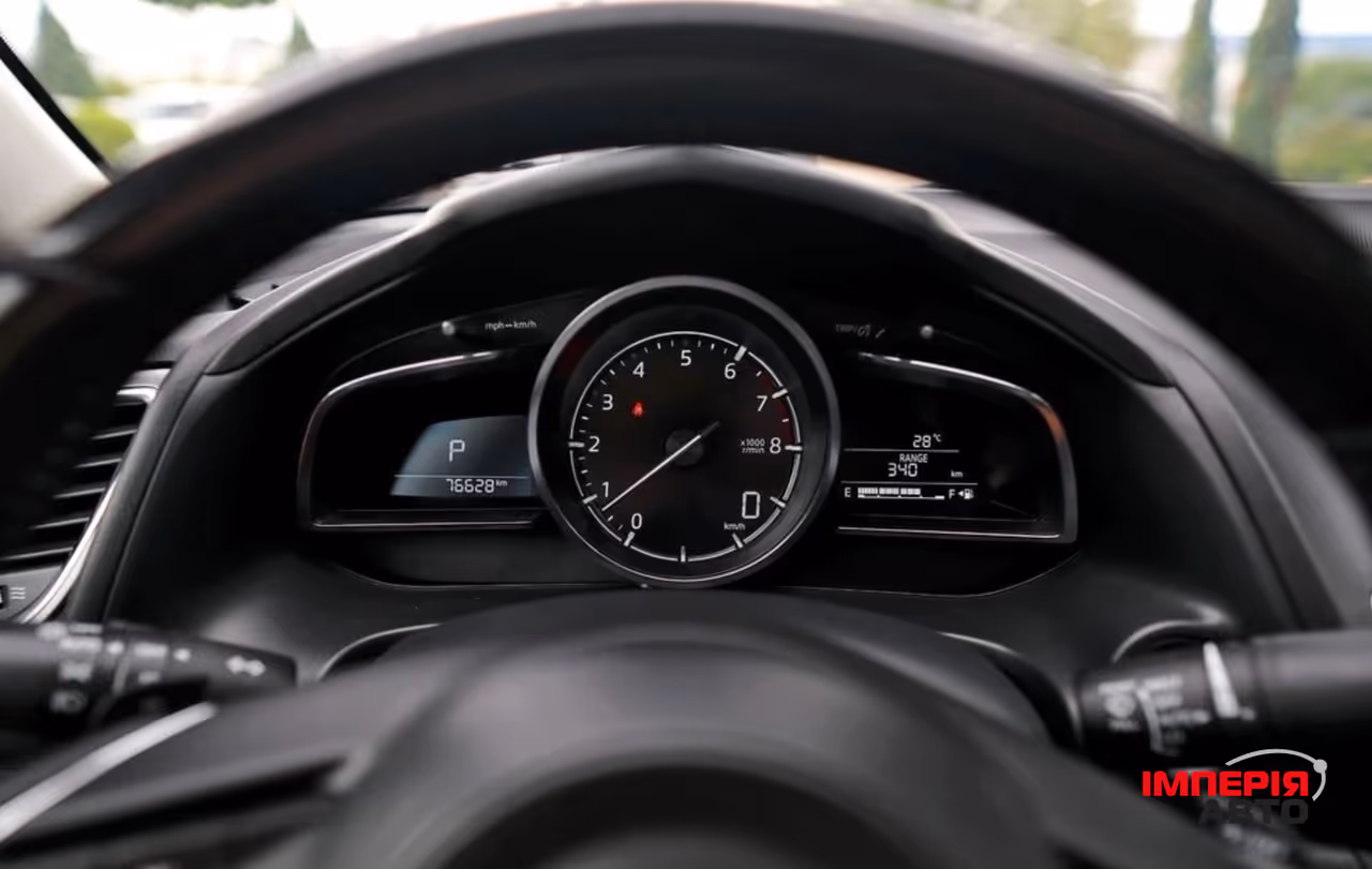 Mazda 3 - фото 22