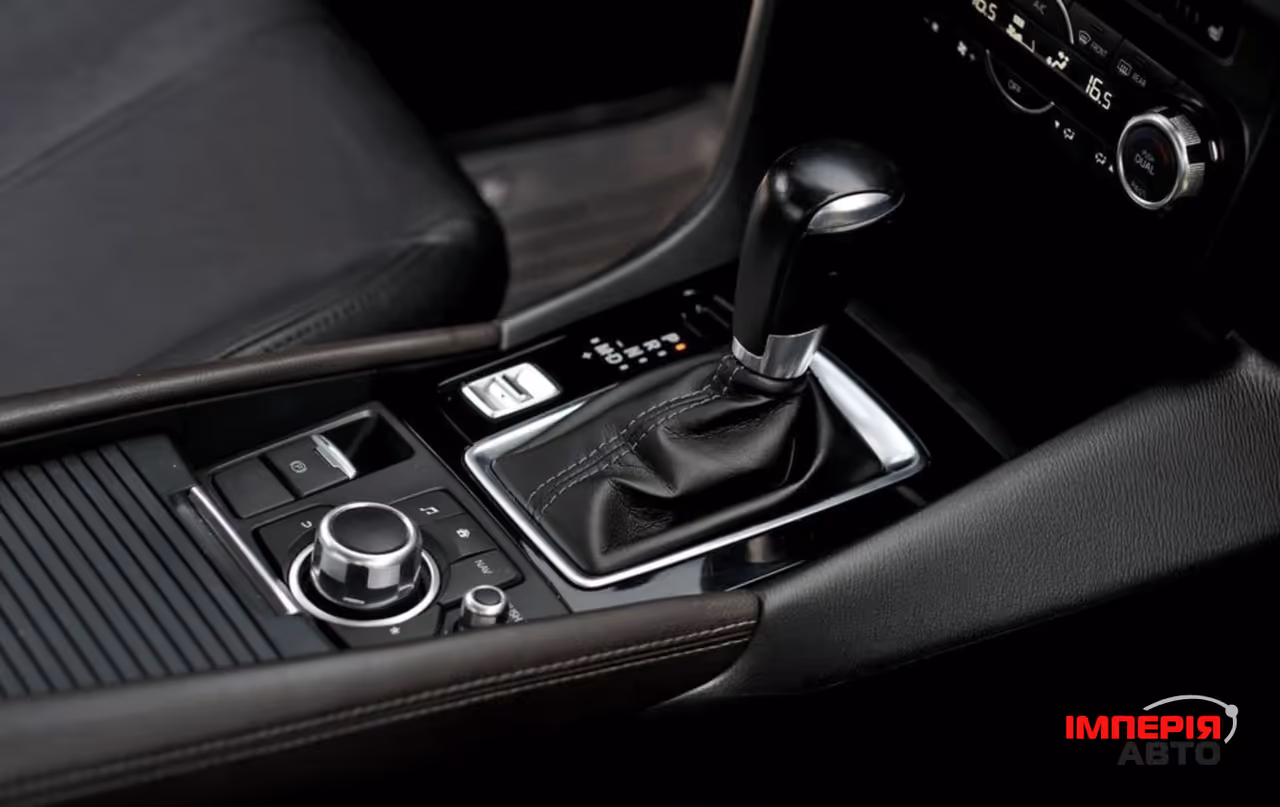 Mazda 3 - фото 58