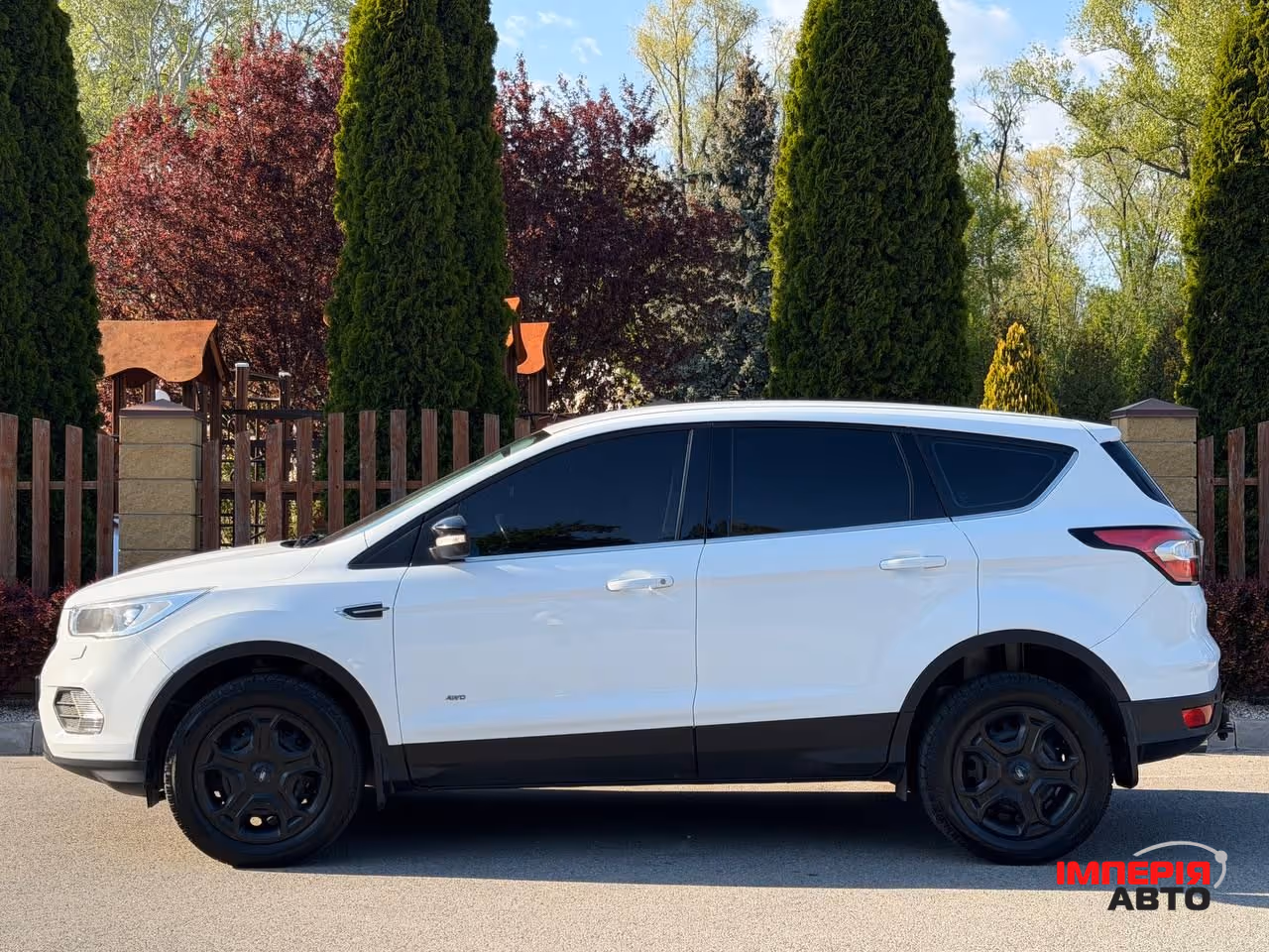 Ford Kuga - фото 6