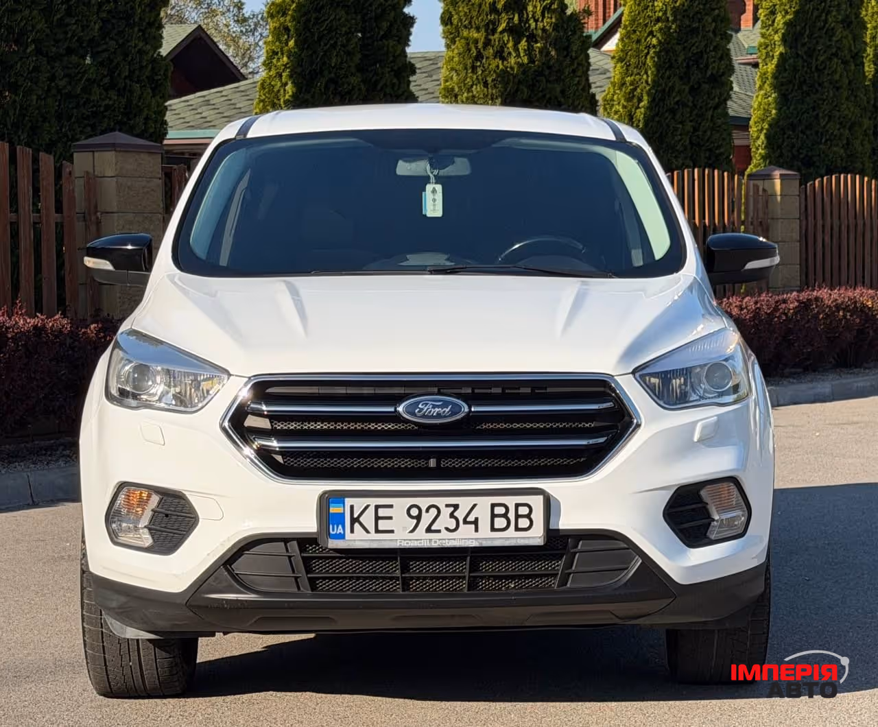Ford Kuga - фото 4