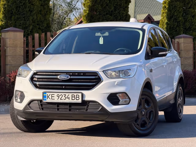 Ford Kuga - фото 2