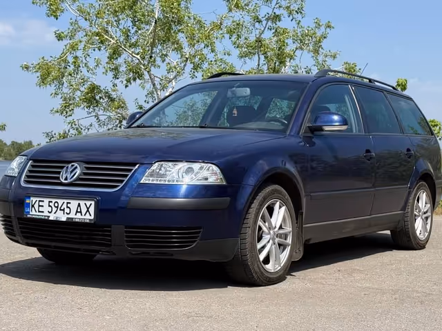 Volkswagen Passat - фото 1