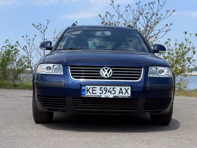 Volkswagen Passat - фото 4