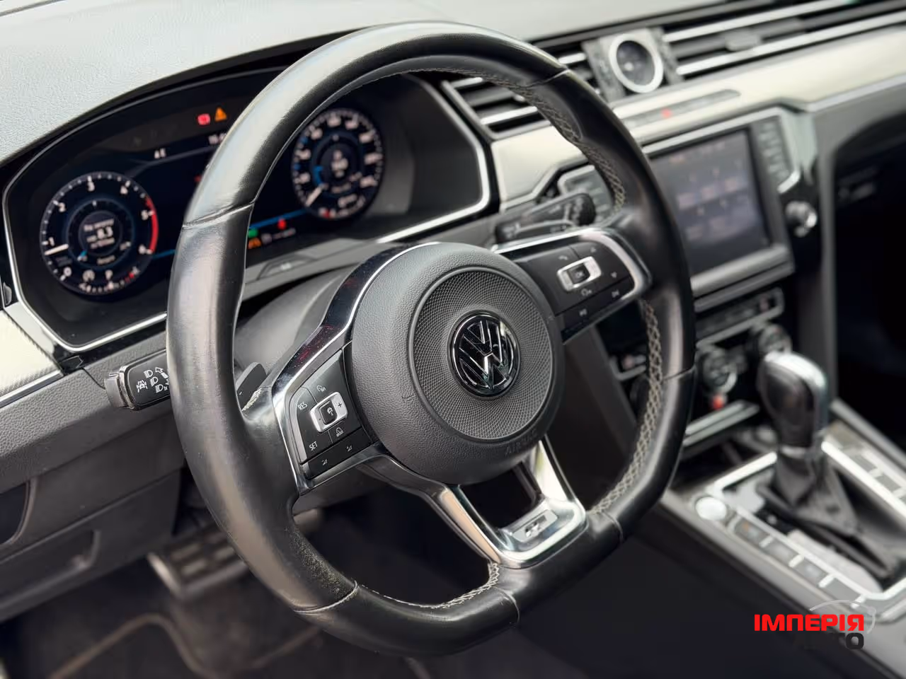 Volkswagen Passat - фото 7
