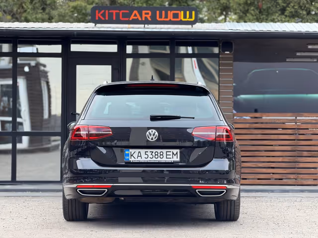 Volkswagen Passat - фото 4