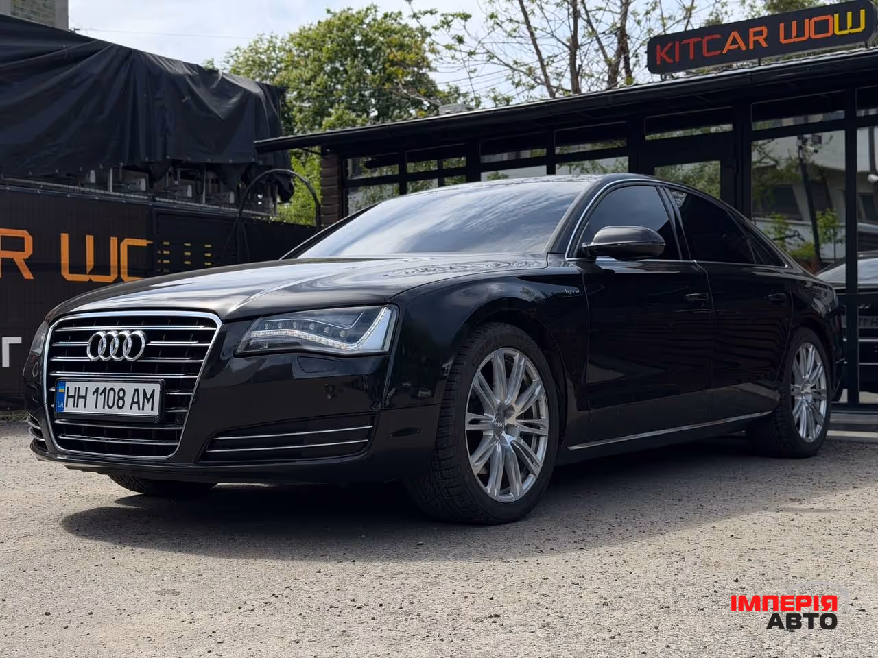 Audi A8 - фото 2