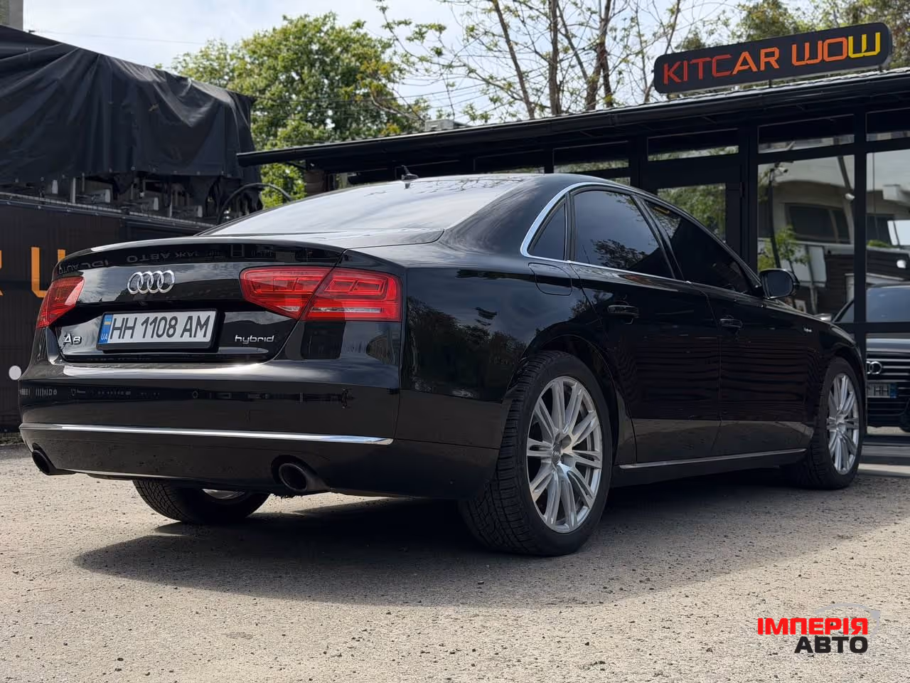 Audi A8 - фото 5