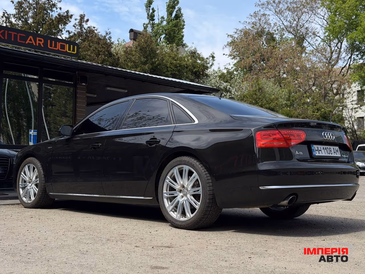 Audi A8 - фото 6