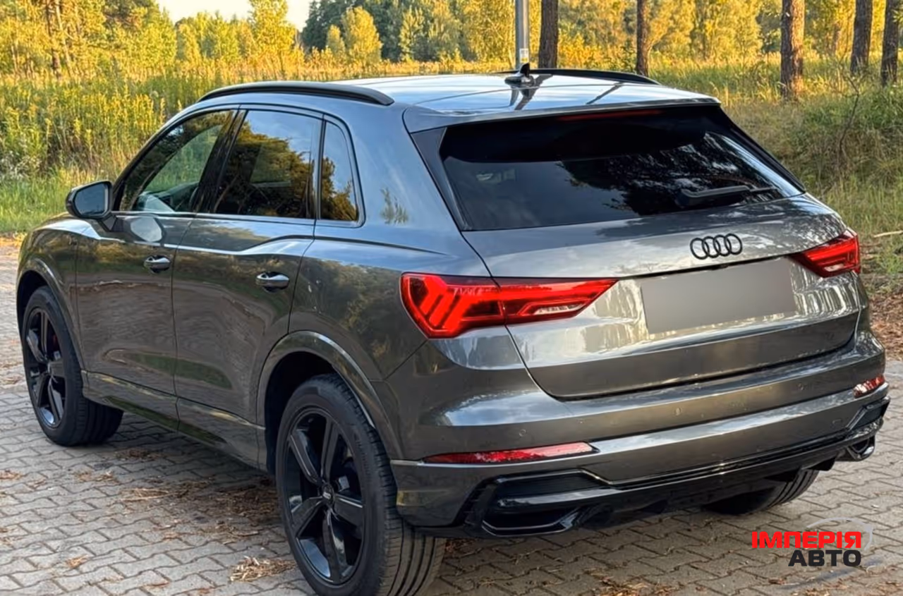Audi Q3 - фото 7