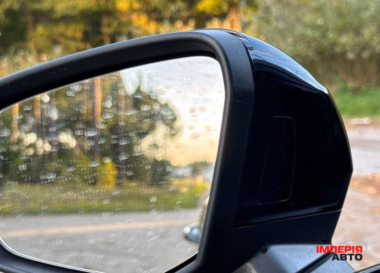 Audi Q3 - фото 24