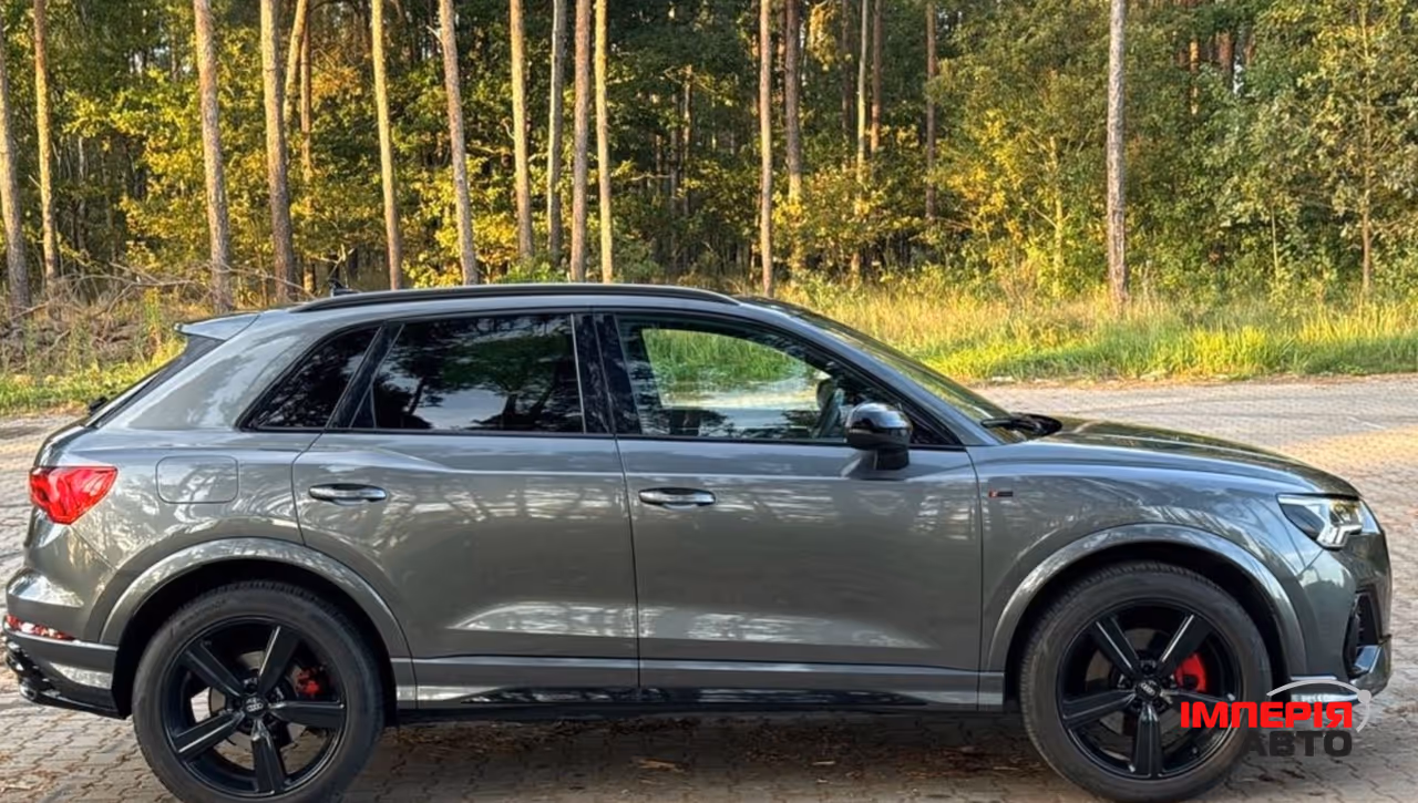 Audi Q3 - фото 8