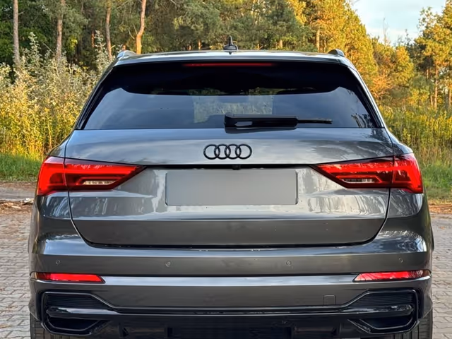 Audi Q3 - фото 5