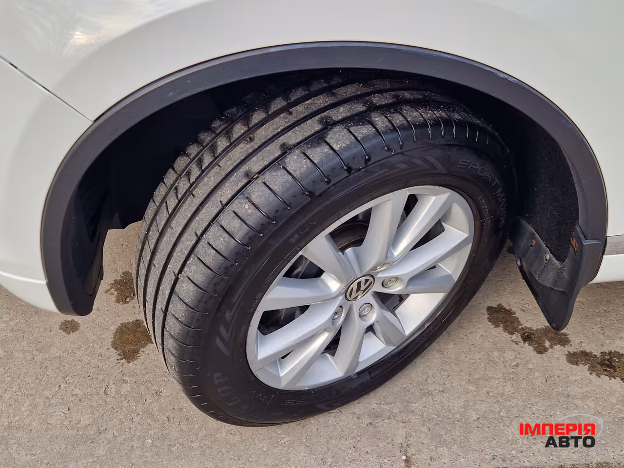 Volkswagen Touareg - фото 10