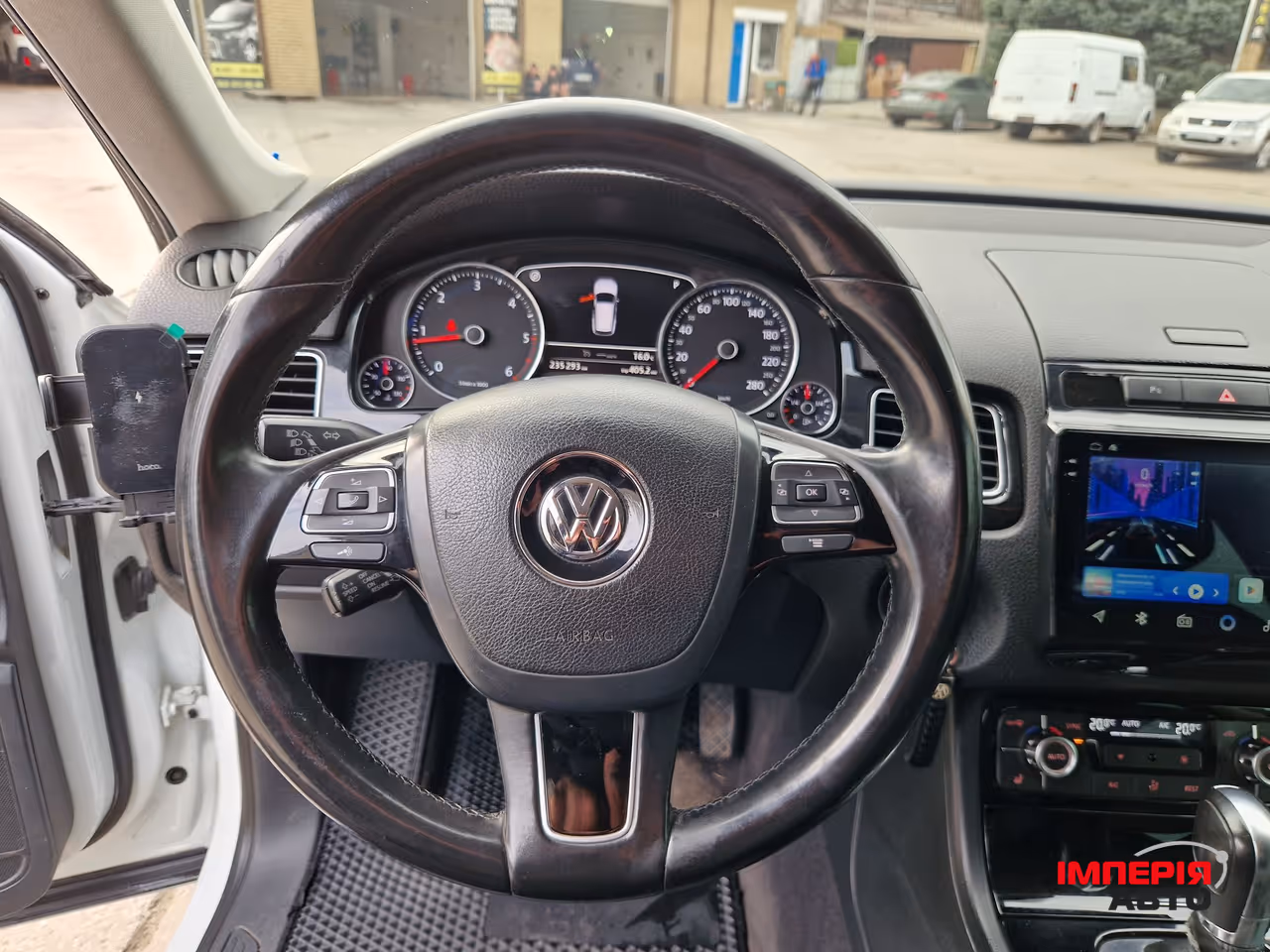 Volkswagen Touareg - фото 15