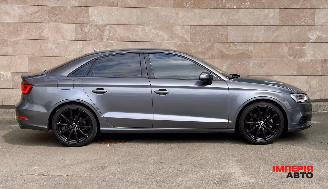 Audi A3 - фото 11
