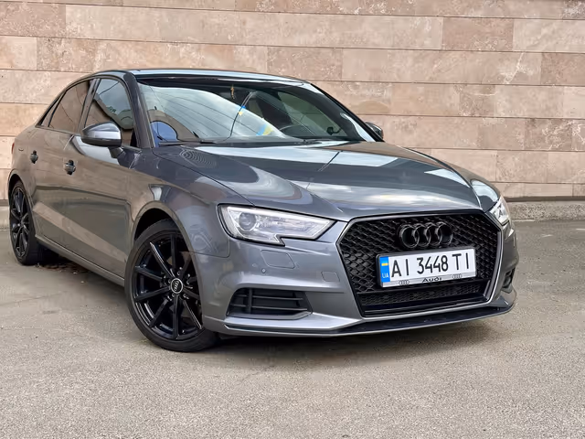 Audi A3 - фото 1