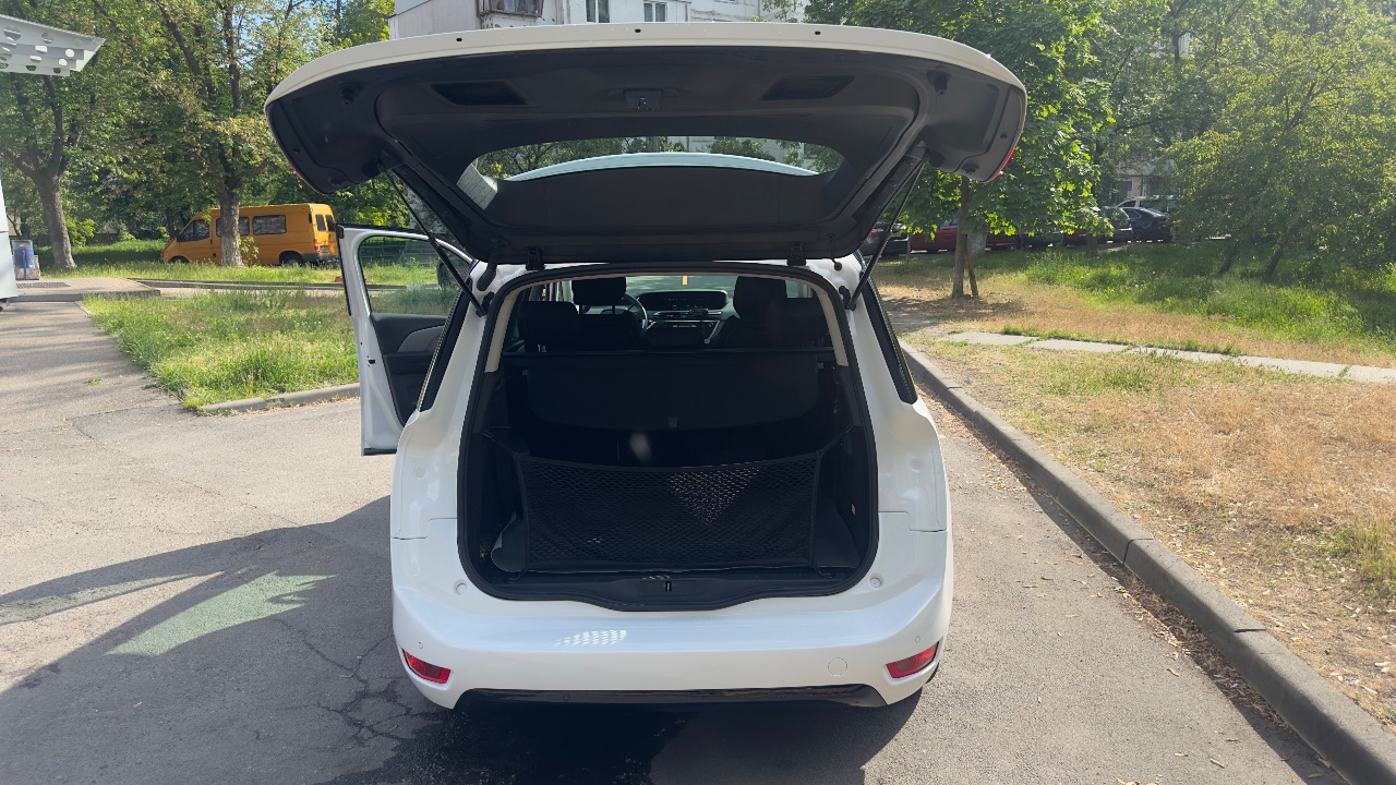 Citroen C4 Picasso - фото 2