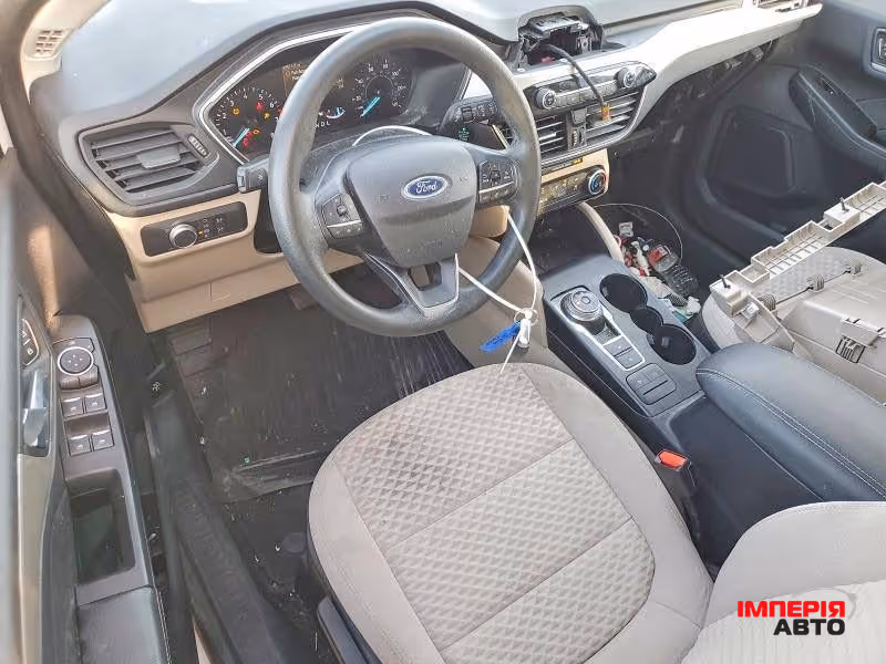 Ford Escape - фото 6