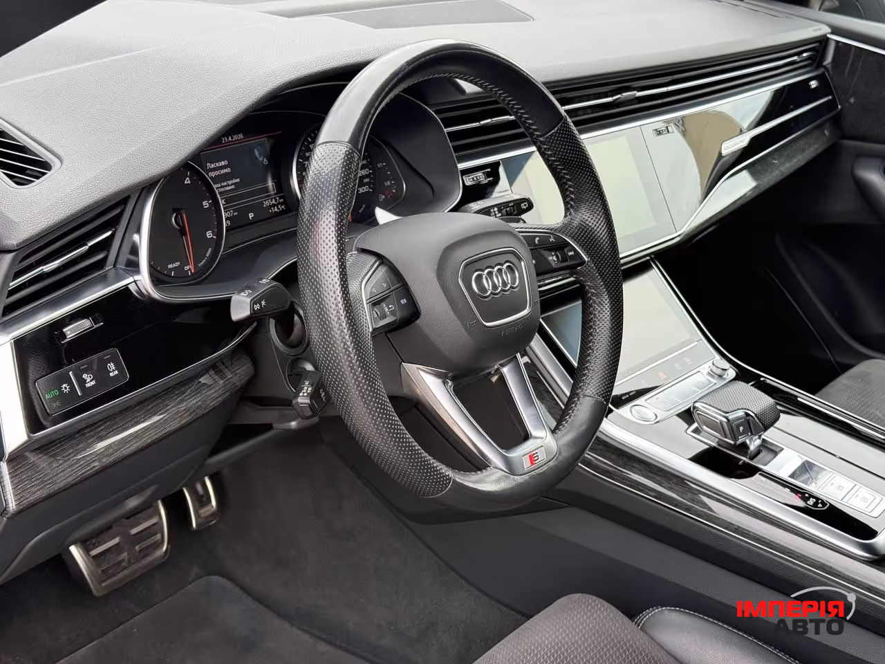 Audi Q8 - фото 13