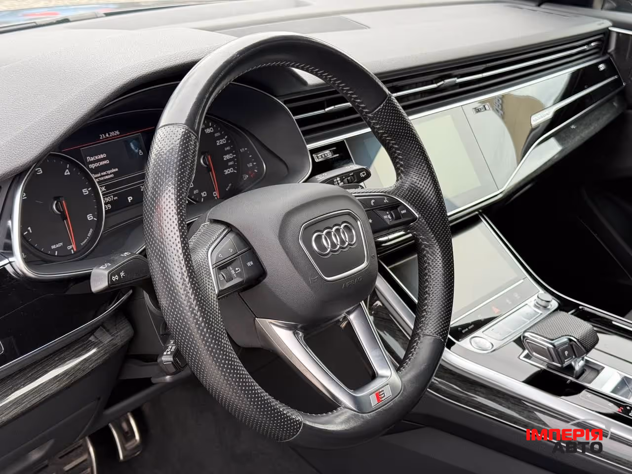 Audi Q8 - фото 11