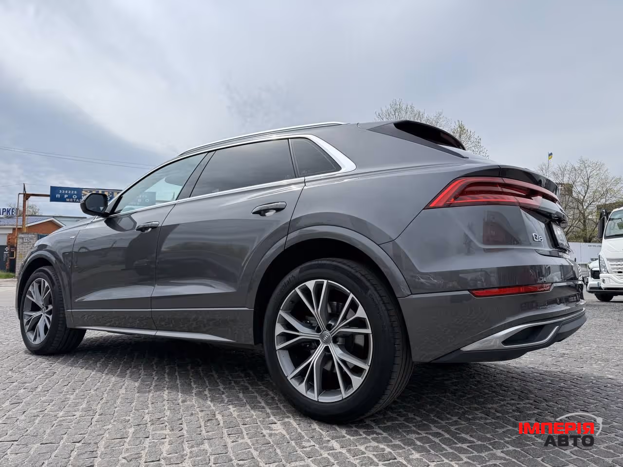 Audi Q8 - фото 3