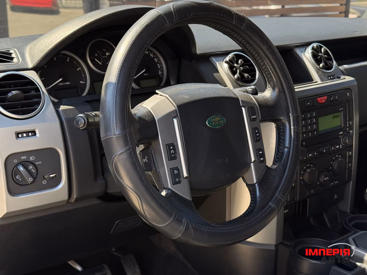 Land Rover Discovery - фото 7