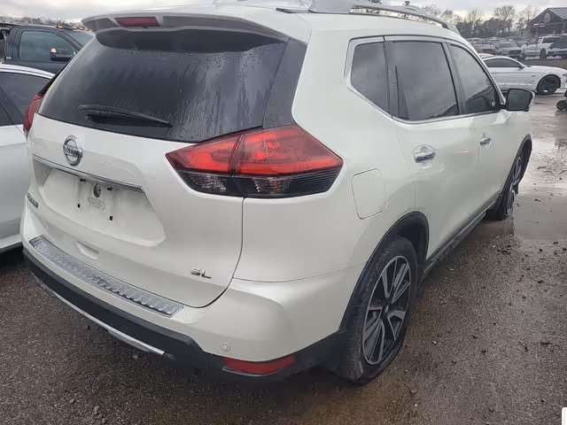 Nissan Rogue - фото 4
