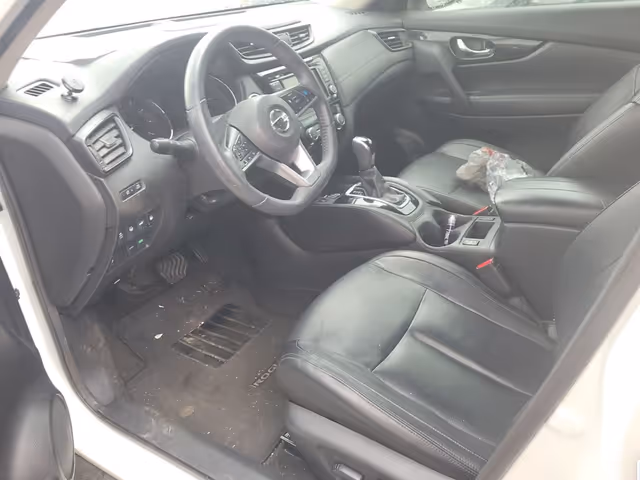 Nissan Rogue - фото 5
