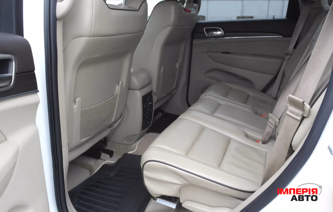 Jeep Grand Cherokee - фото 18