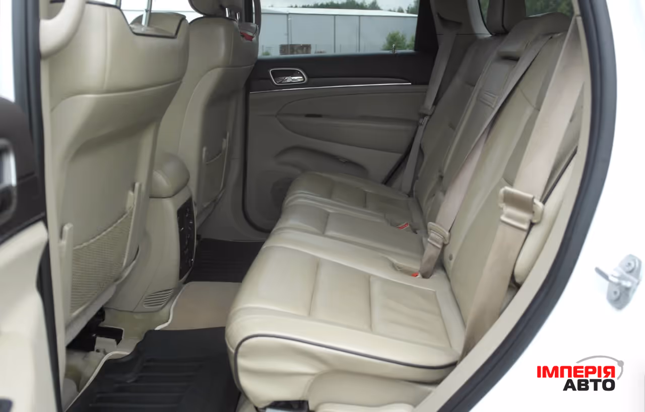 Jeep Grand Cherokee - фото 17