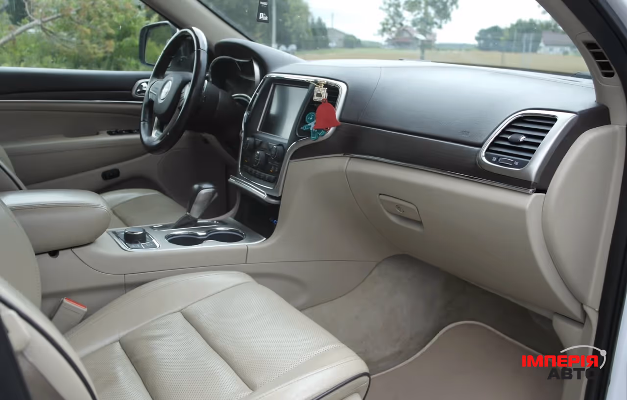 Jeep Grand Cherokee - фото 23