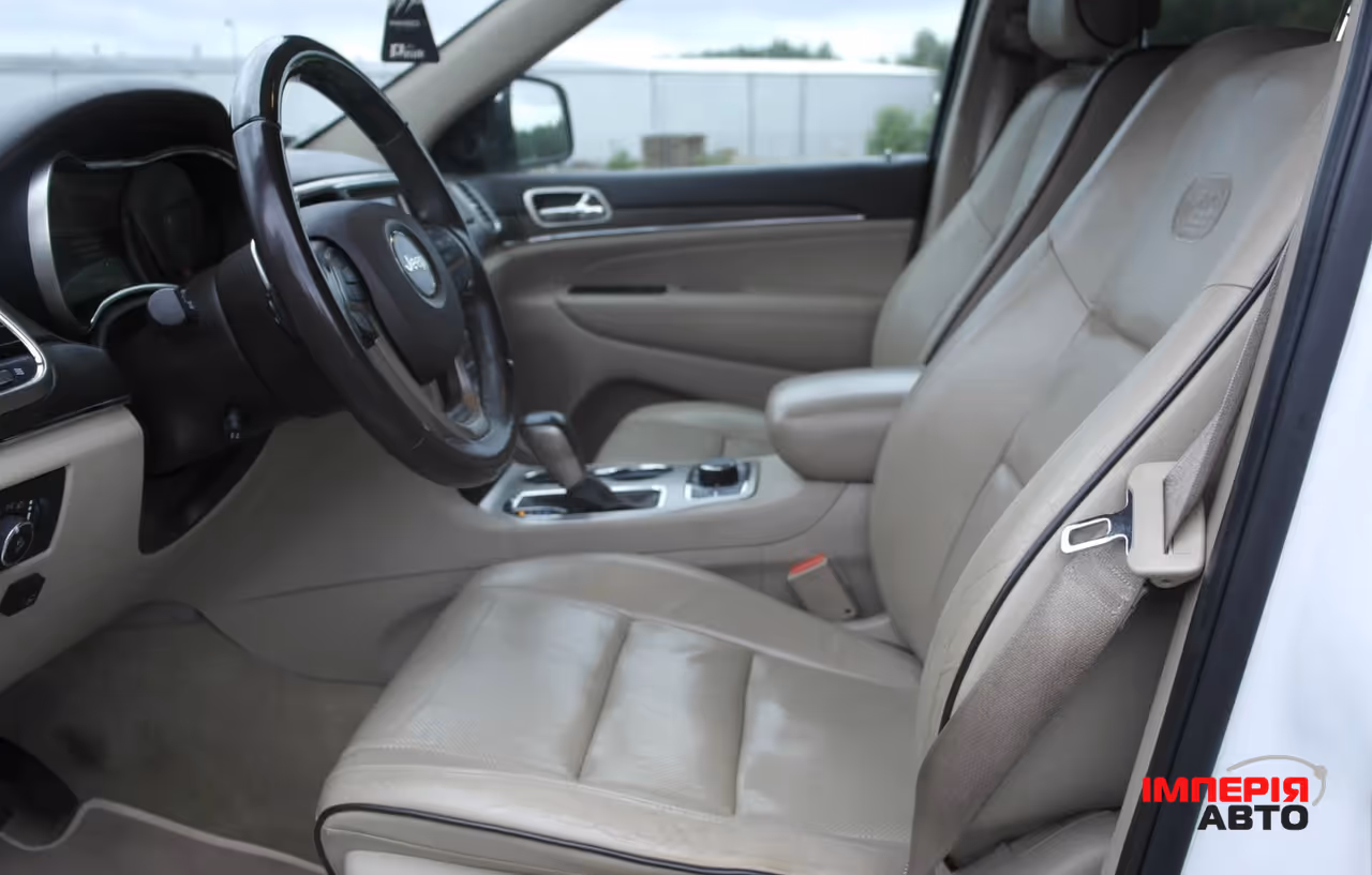 Jeep Grand Cherokee - фото 13