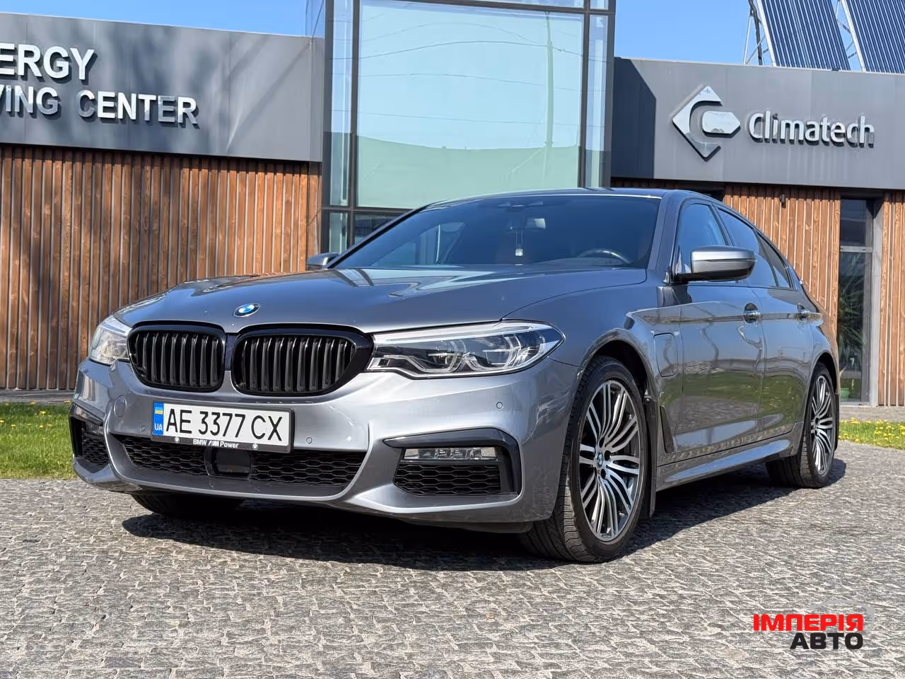 BMW 5 серії - фото 1