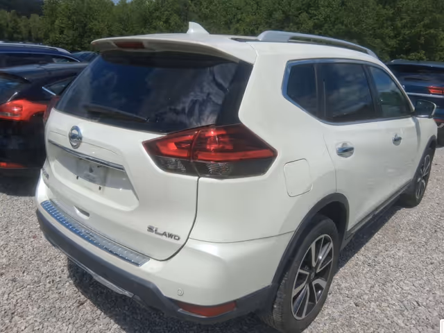 Nissan Rogue - фото 4