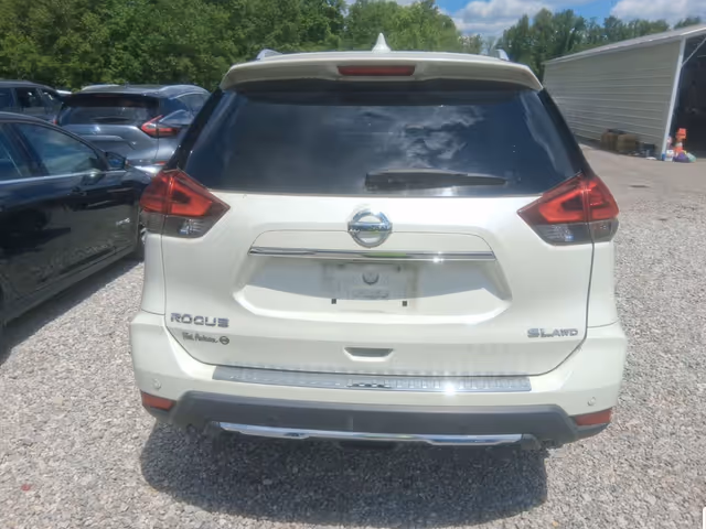 Nissan Rogue - фото 3