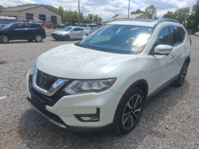 Nissan Rogue - фото 1