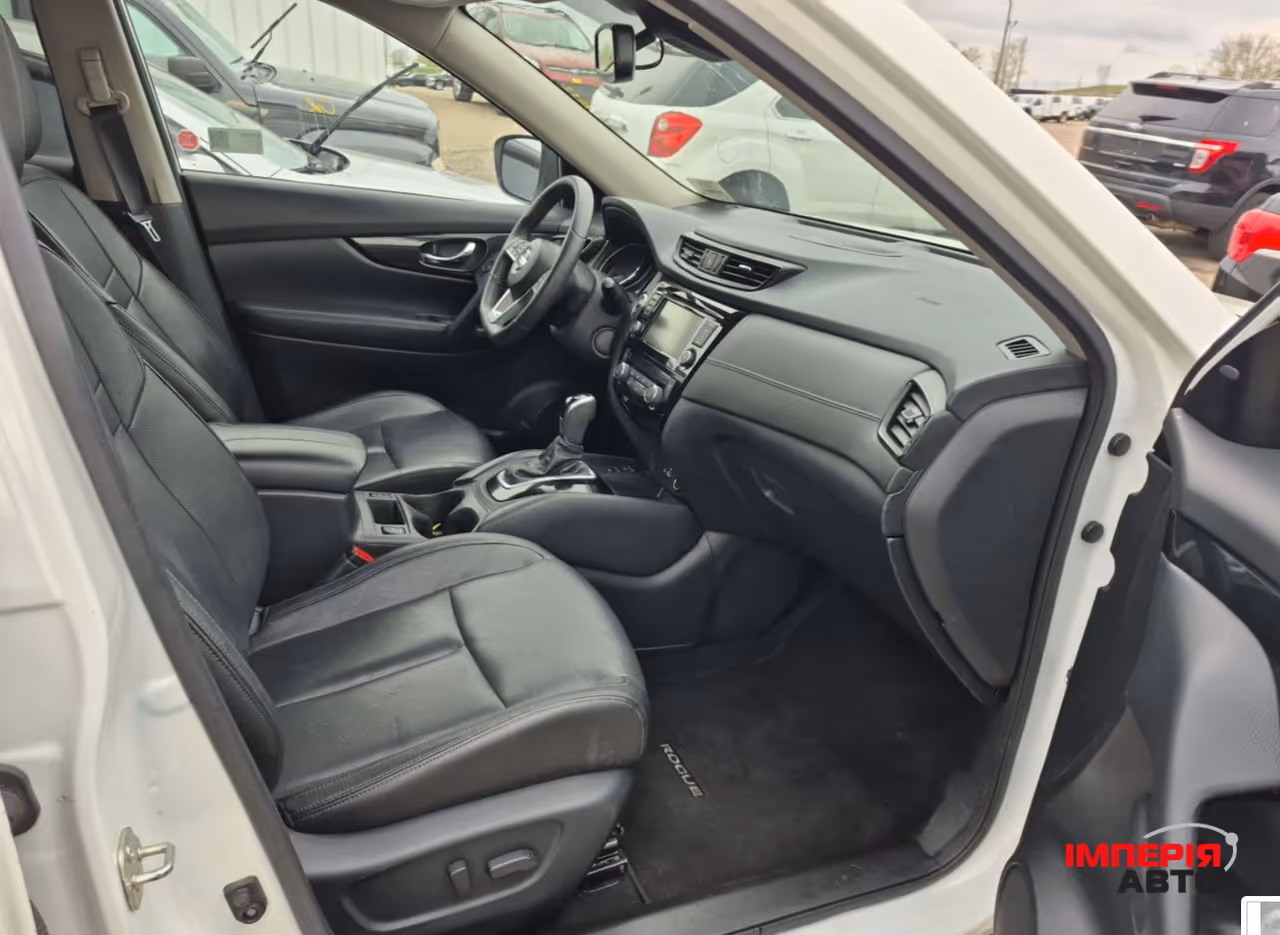 Nissan Rogue - фото 14