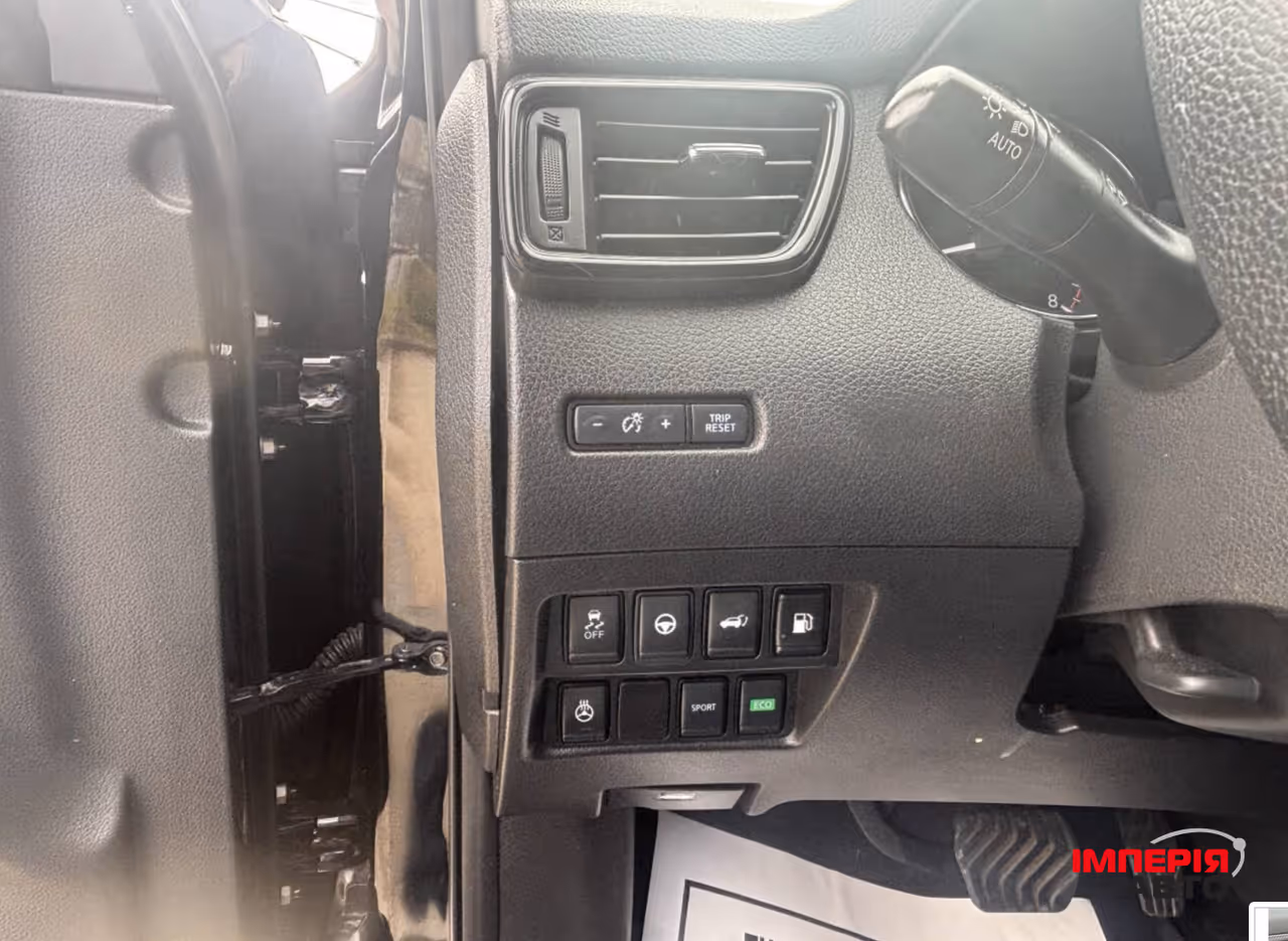 Nissan Rogue - фото 8
