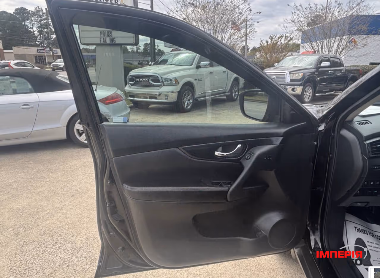 Nissan Rogue - фото 6