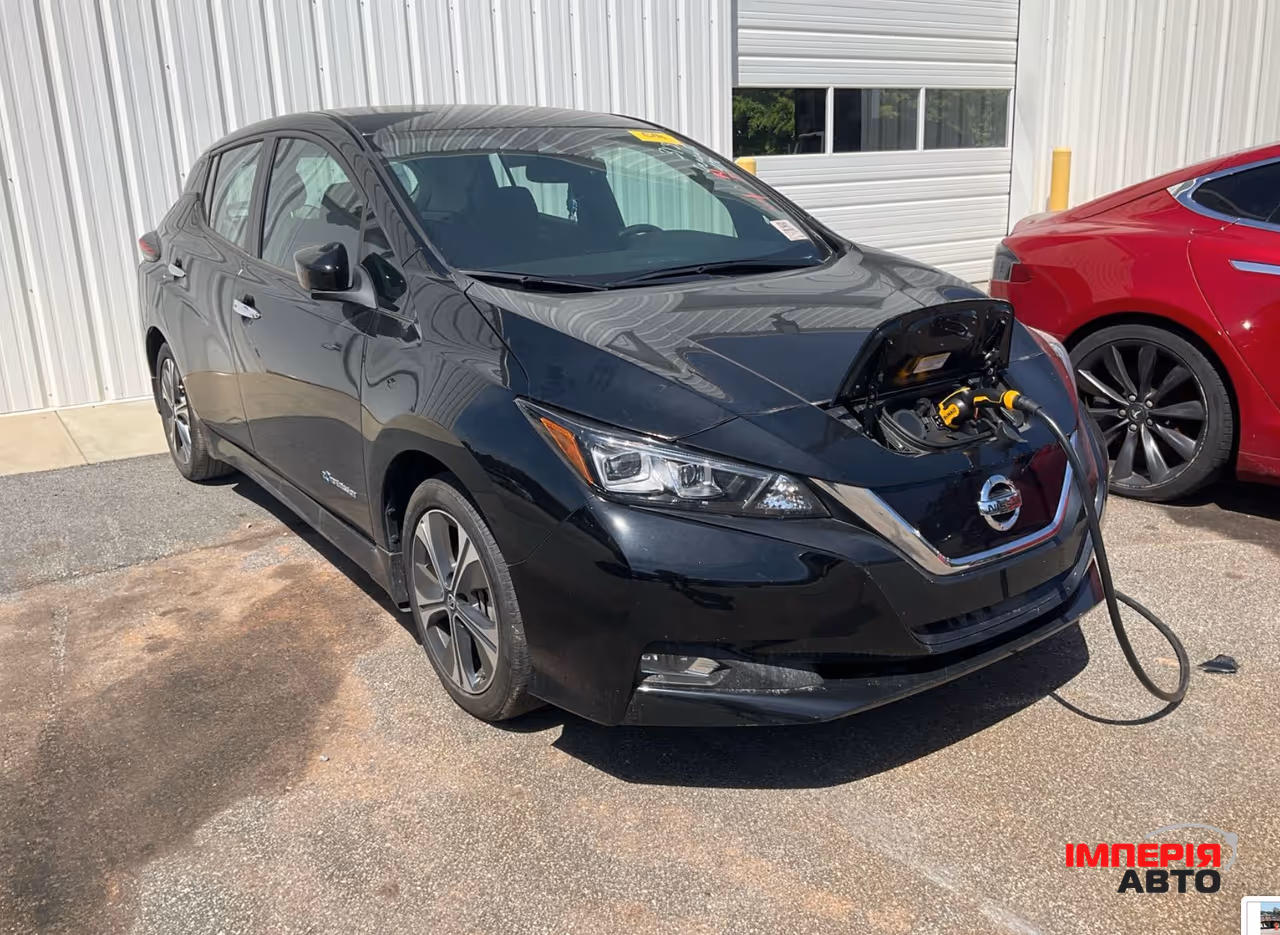 Nissan Leaf - фото 5