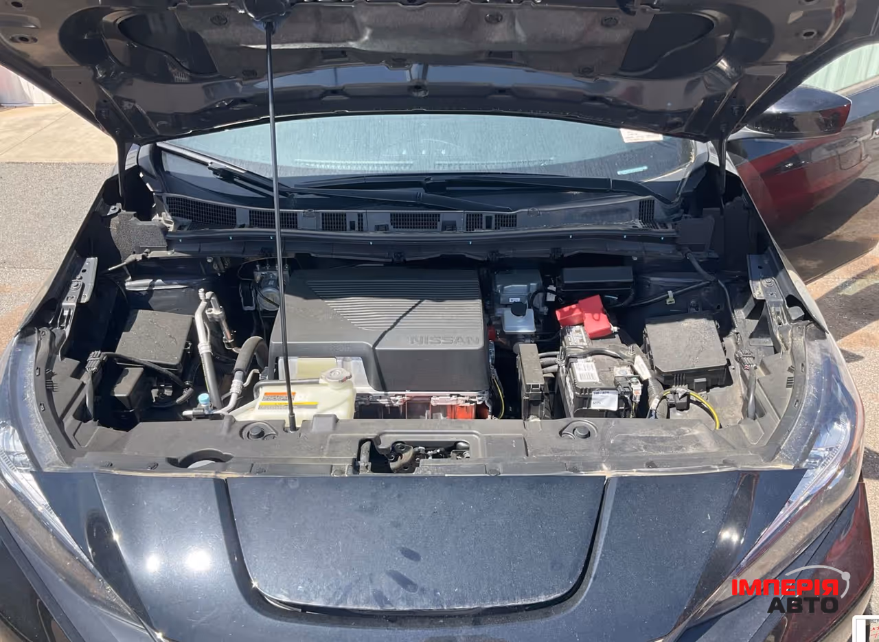 Nissan Leaf - фото 9