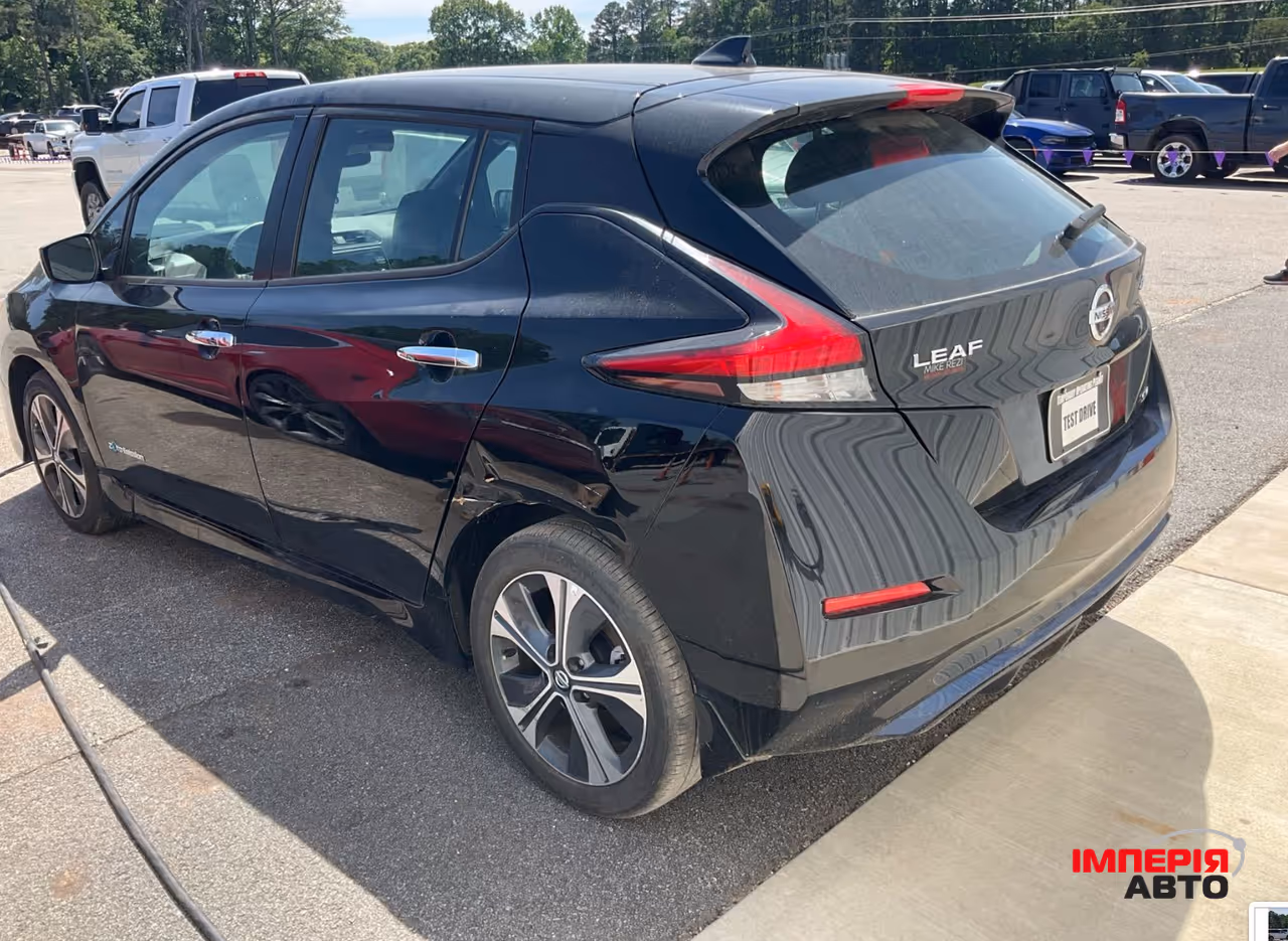Nissan Leaf - фото 3