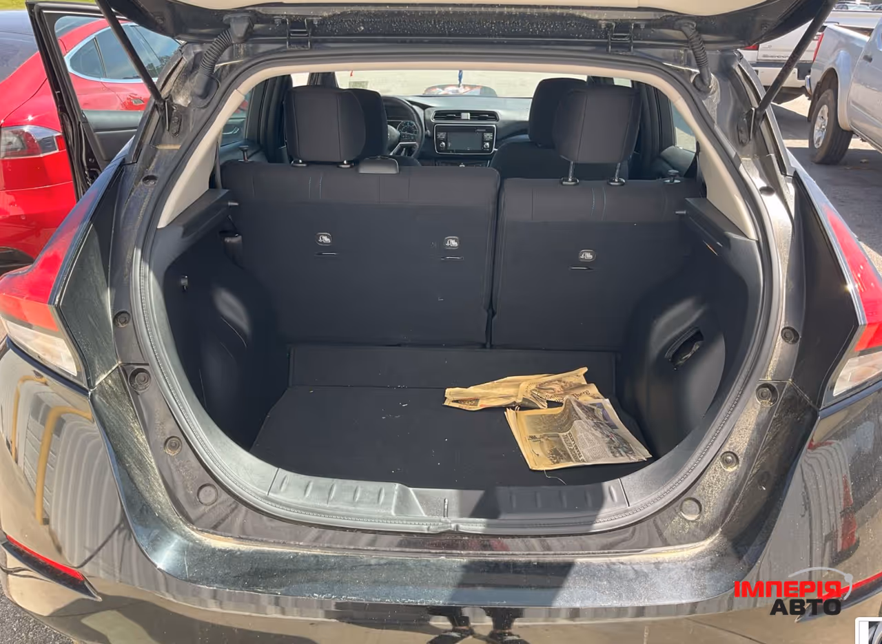 Nissan Leaf - фото 15
