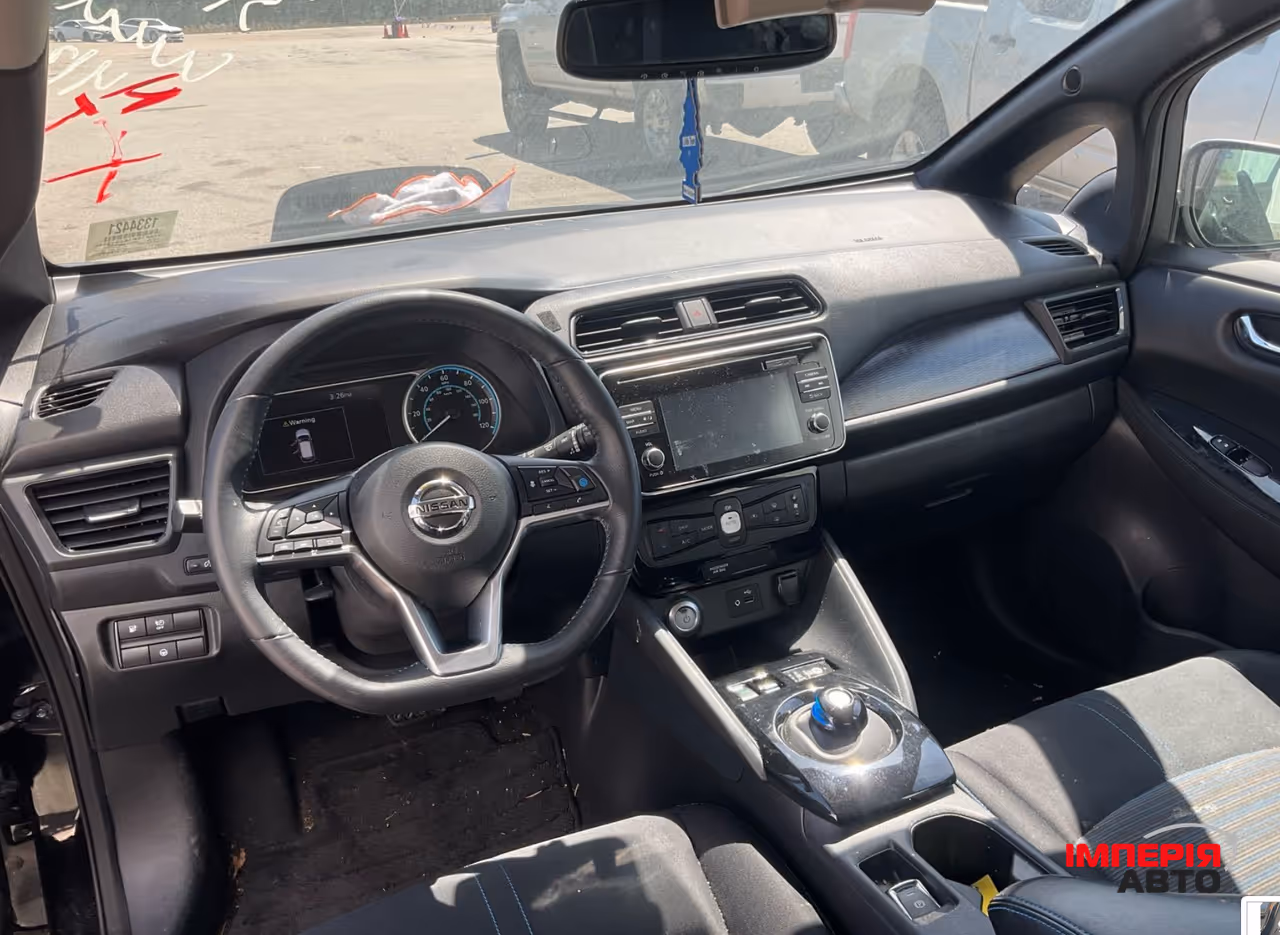 Nissan Leaf - фото 7