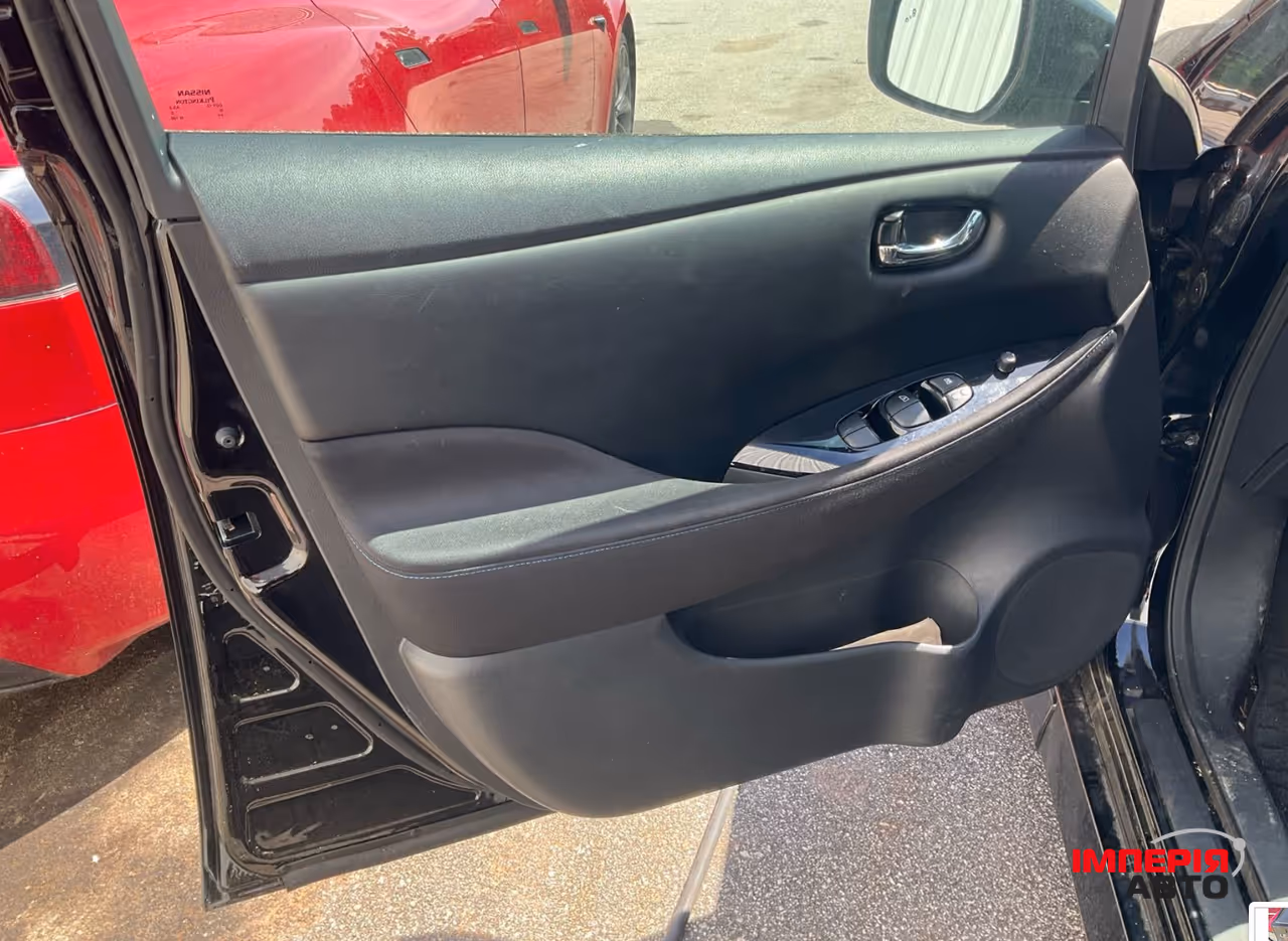 Nissan Leaf - фото 19