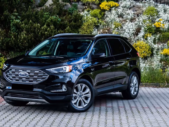 Ford Edge - фото 1
