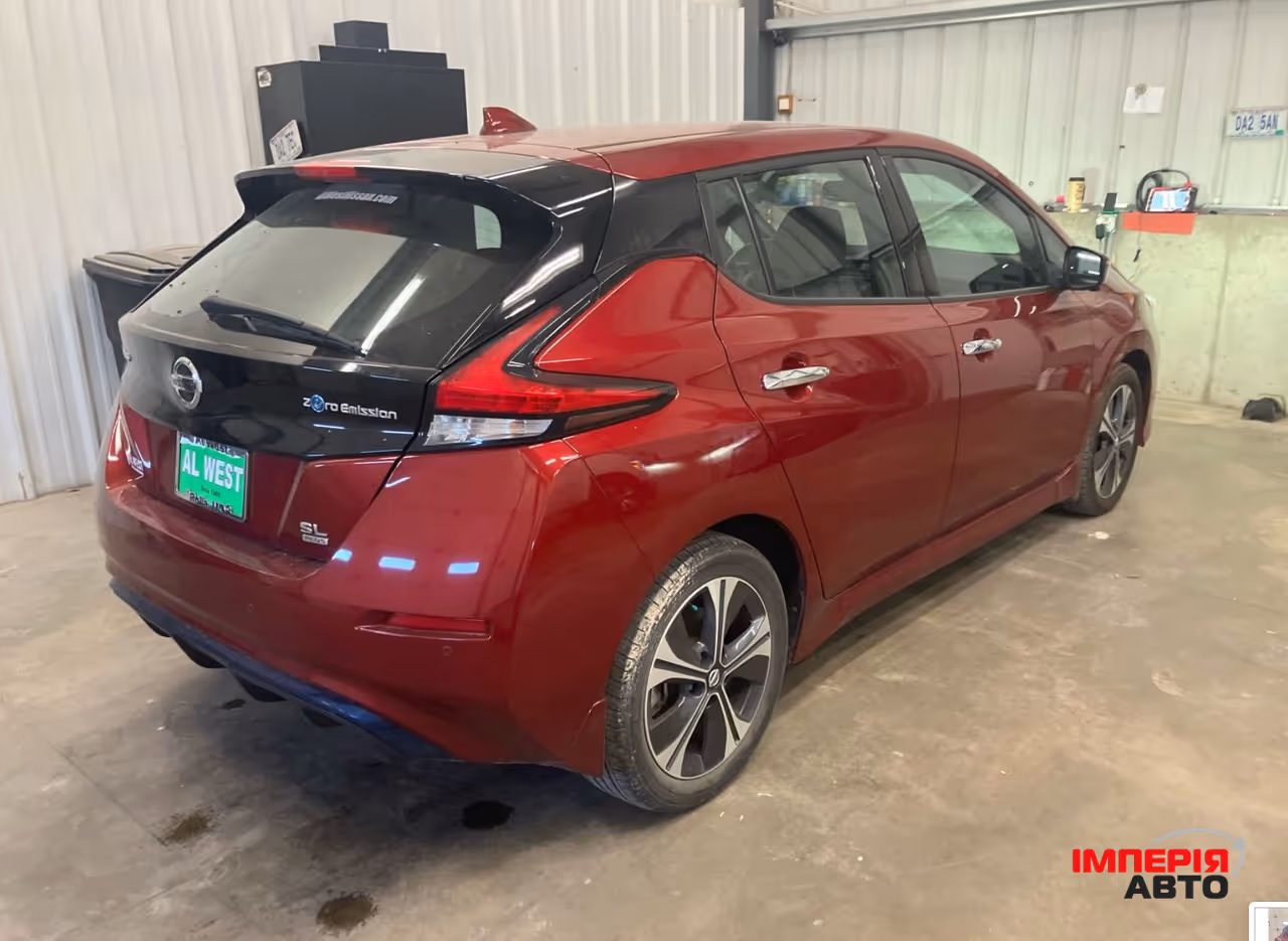 Nissan Leaf - фото 3