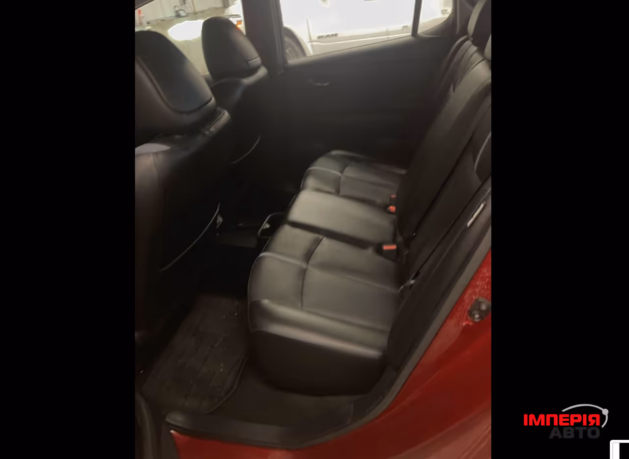 Nissan Leaf - фото 9