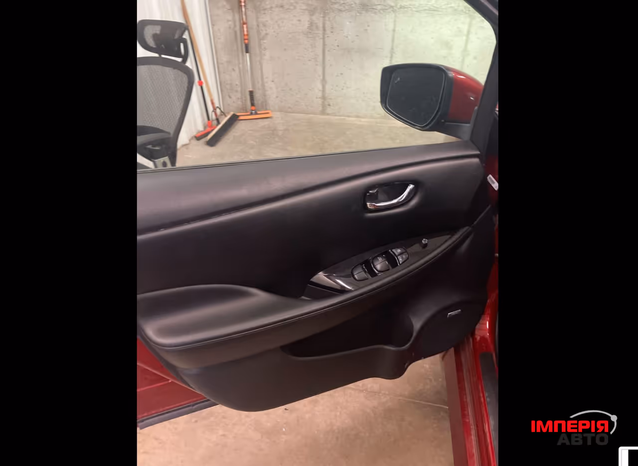 Nissan Leaf - фото 7